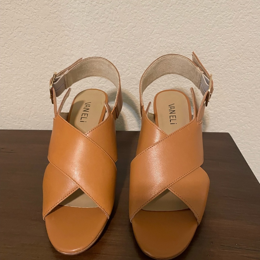 Vaneli BABE CUOIO CALF Sandals - NWT - Picture 3 of 7
